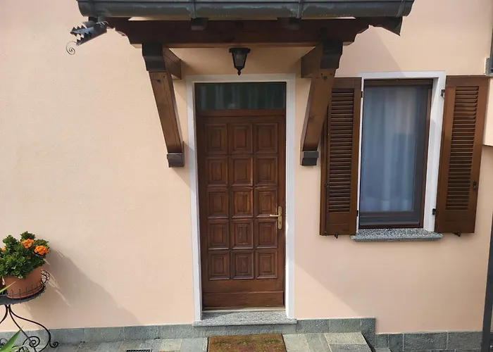 Casa Intignano - Camera Con Bagno E Portico Vista Lago