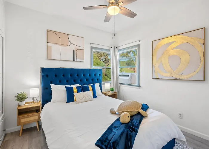Luxury Beachside Gem Walk To Beach Ocean Views