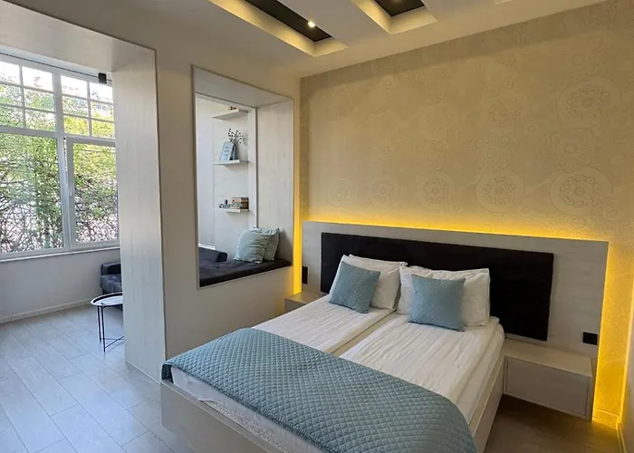 Boulevard Apartments