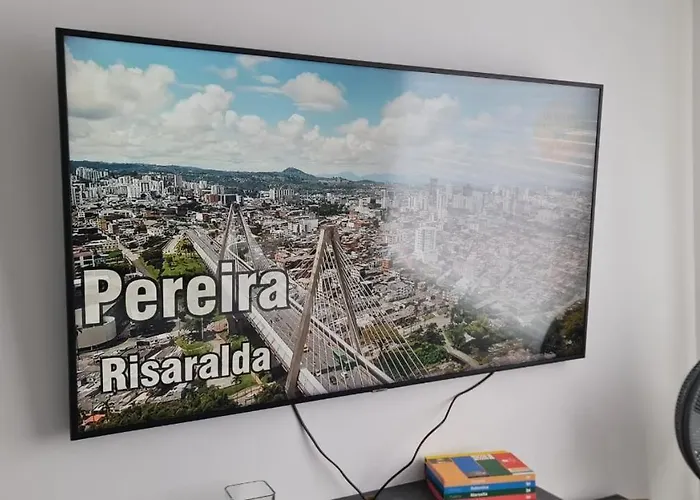 Apartaestudio En Pereira Con Vista Al Viaducto - Beatiful Apartment With City View
