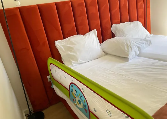 Albina'S Guest House - Private Patio And Garden - 5 Min Walk To Beach!