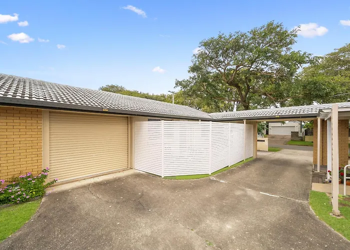 Salt-Air Serenity -Stylish 1-Bed