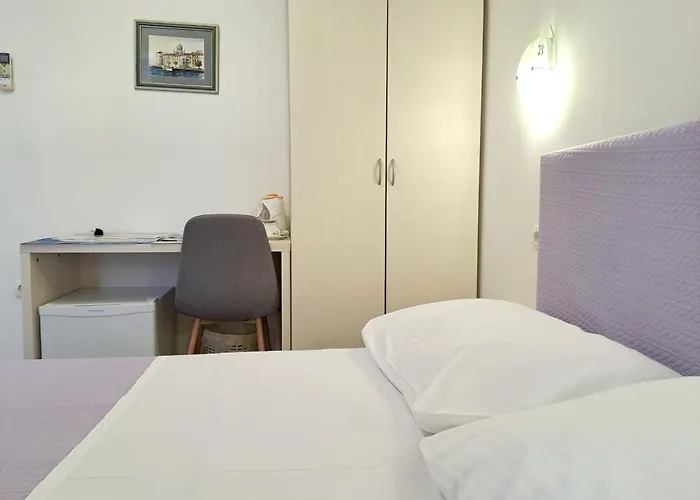 Medulic Palace Rooms & Apartments