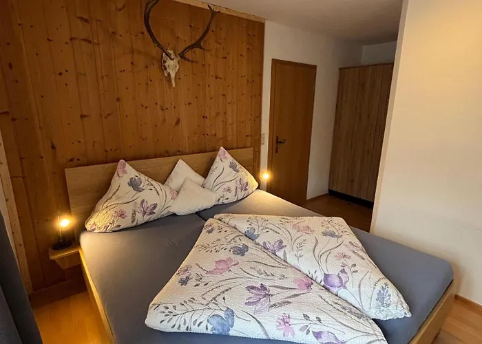 Cafe Chiemgau Und Gaestehaus