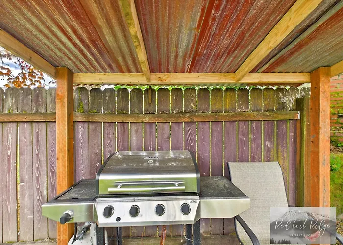 Boho Revival Modern Glam With Ac In Downtown Albany