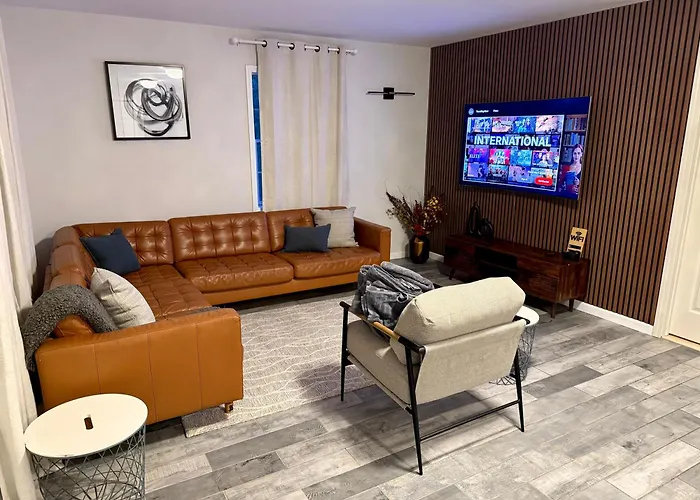 Cozy Apartment Near Legoland!