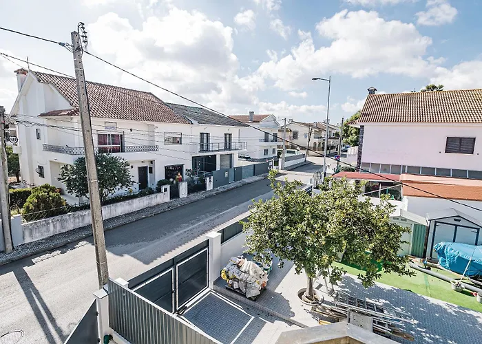 Close To Lisbon & Beaches