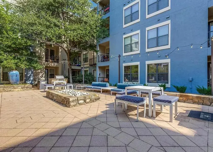 Comfy Apartment In Frisco