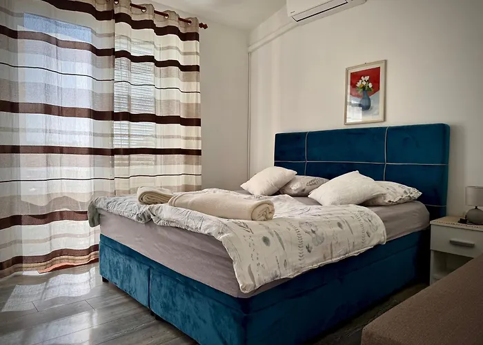 Apartments Maricic Banjol