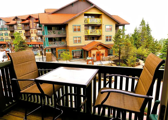 Snowshoe Mountain Retreat! Ski In And Out!