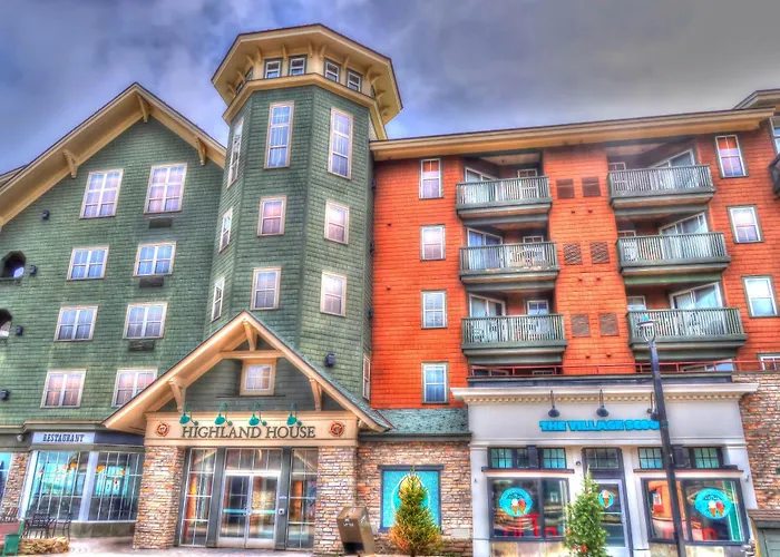 Snowshoe Mountain Retreat! Ski In And Out!