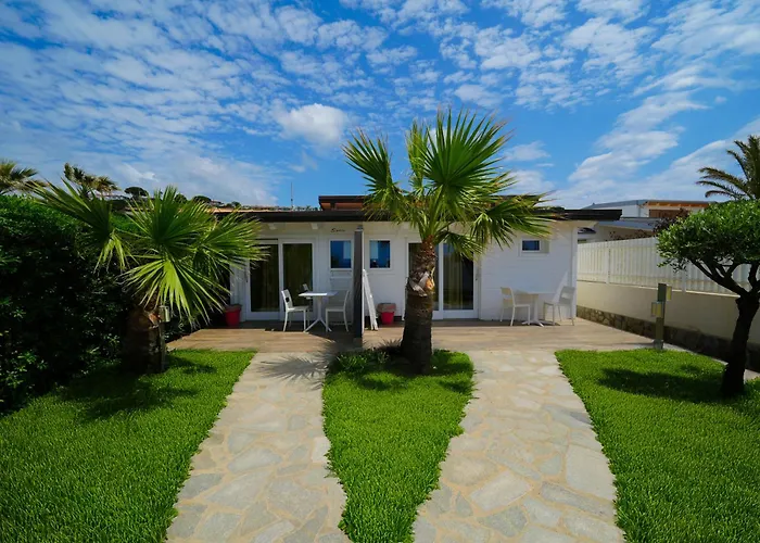 Marinella Beach Apartments - On The Beach - Private Free Parking