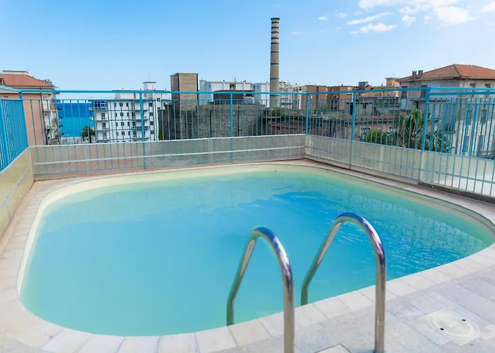 Sirio - Bilocale Comodo A 200 M Dal Mare E Con Piscina Sul Tetto