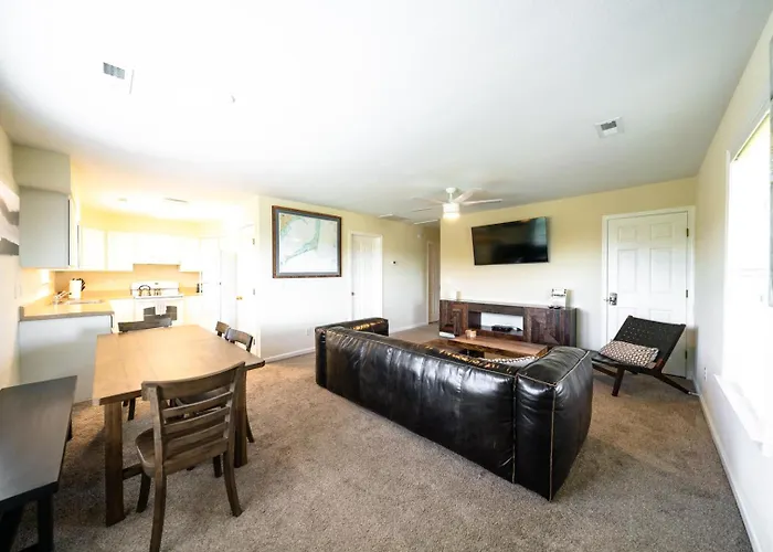 Watermen'S Cabana 3C - 3-Bed, 2-Bath Apartment - Walk To Beach Access & Pet Friendly!