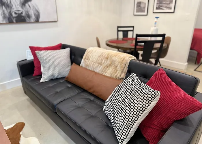 Restful Remedy In Downtown & Historic Pilot Mountain Apartment