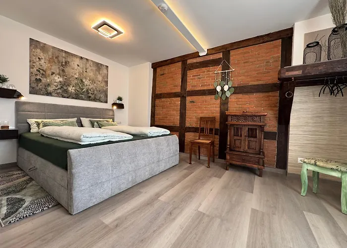 Lilis Ferienwohnung Mit Schlossblick 1
