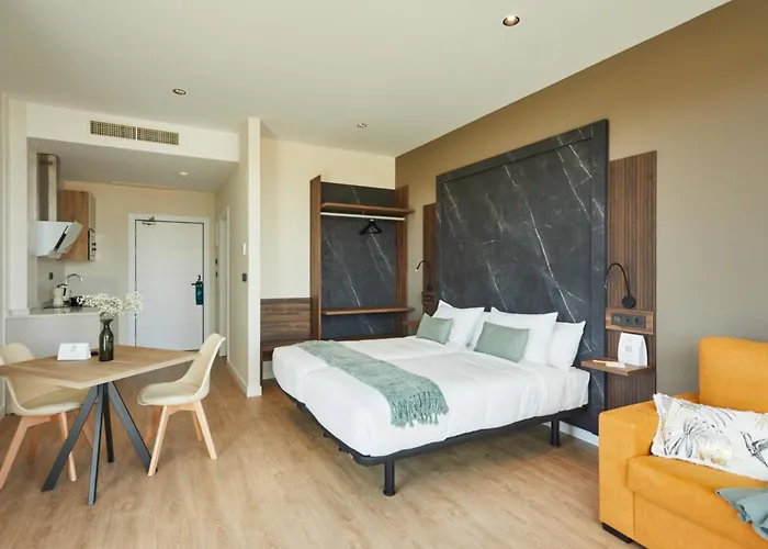 Apartamentos Silken Fontibre Iberia & Spa