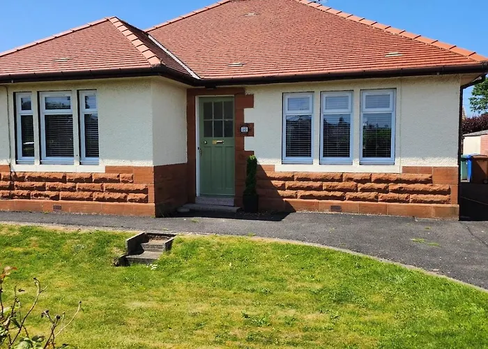 The Troon Hoose
