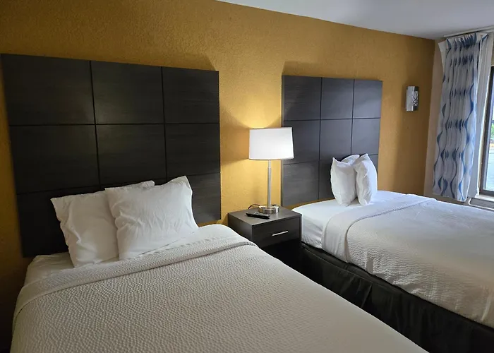 Days Inn By Wyndham Charlotte Northlake