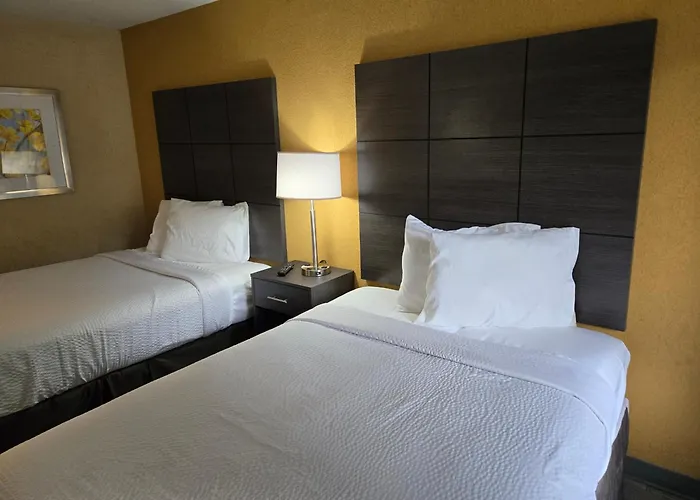 Days Inn By Wyndham Charlotte Northlake