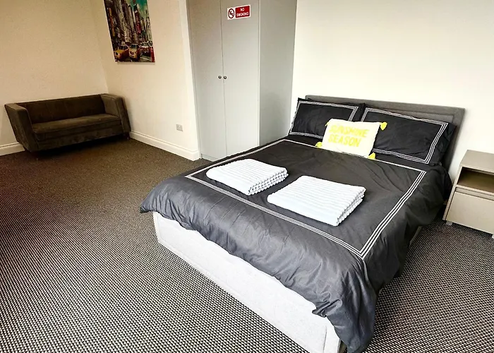 Stylish Modern, Private Apartment,15 Mins To Central London