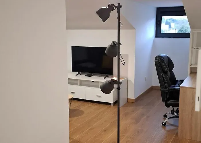 Apartamento T1 Arcos De Valdevez - Centro Da Vila - 60 M2 Total