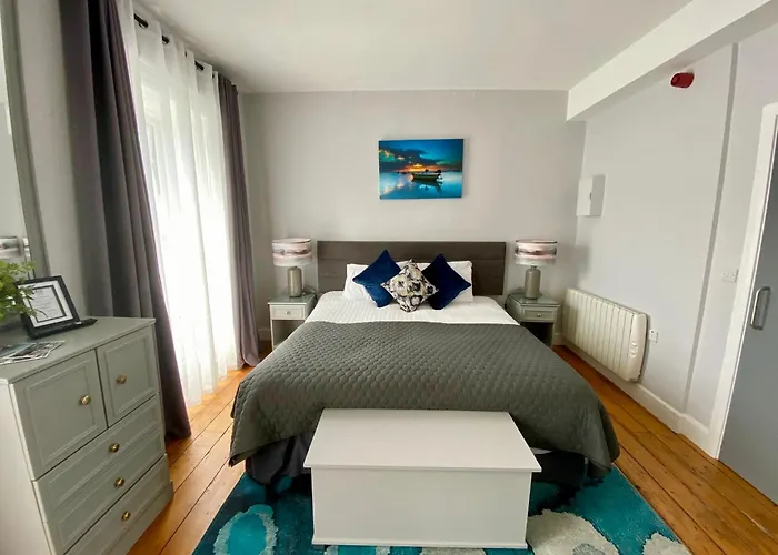 6 New Street Bantry Studio Apartment 1