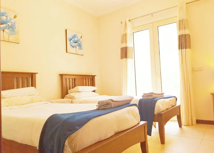 Algarver Iii- Lagoa Vale Da Pinta Golf Apartment, Swim Pool, Near Water Park And Beaches