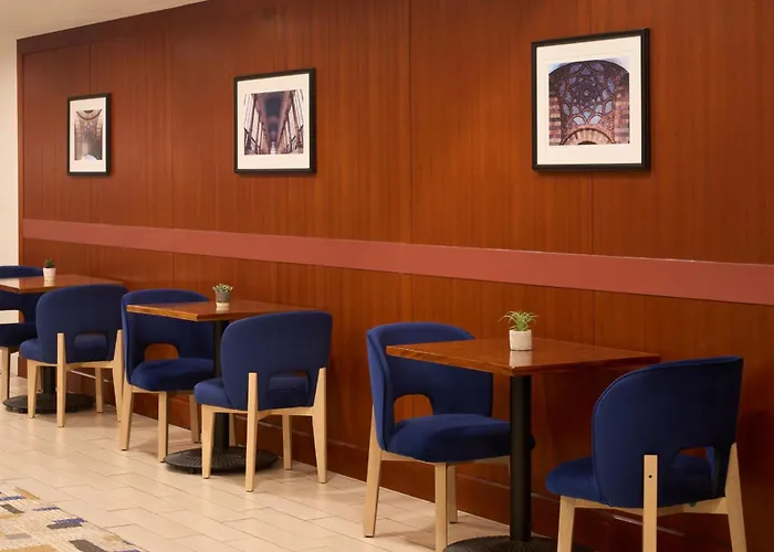 Cheap hotel: Sheraton Pittsburgh Hotel At Station Square