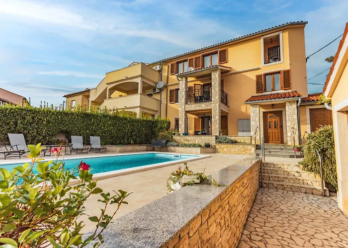 Villa Krasa Sea View Apartmants With Pool