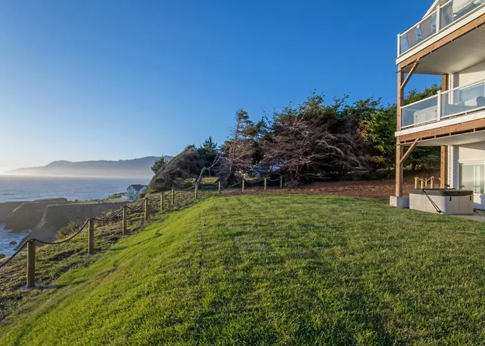 Dolphin By Oceanviewhottubs Oceanfront Shelter Cove Tesla