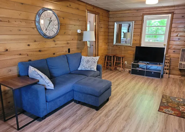 Castaways Cottage On Croton Pond #2