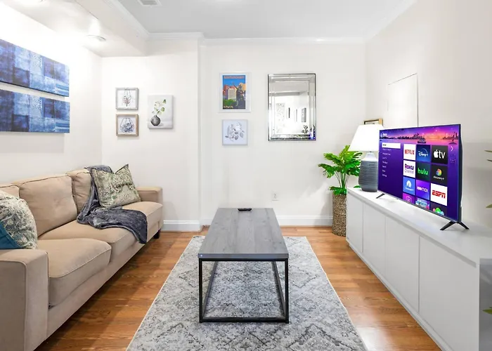 Great Location *Near Uab & Hospitals - Apartment