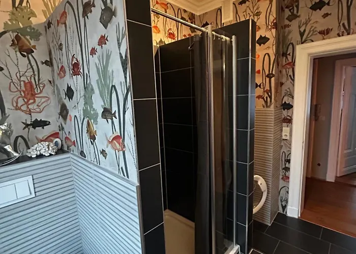 Deluxe Altbaucharme In Zentraler Lage