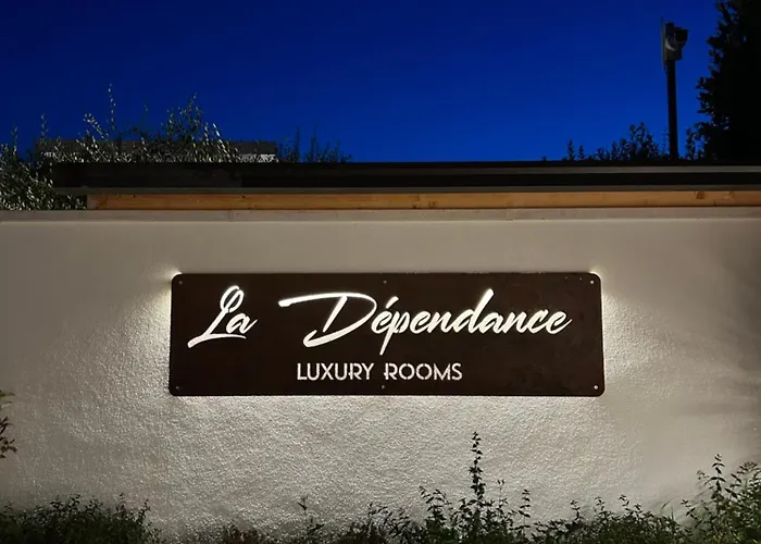 La Depèndance Luxury Rooms