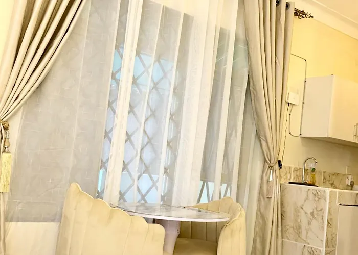Raha Luxe Stays