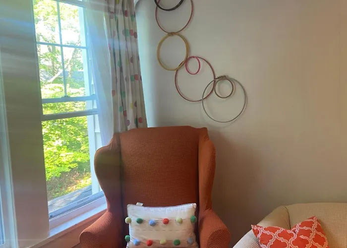 Elegantly English Catskills
