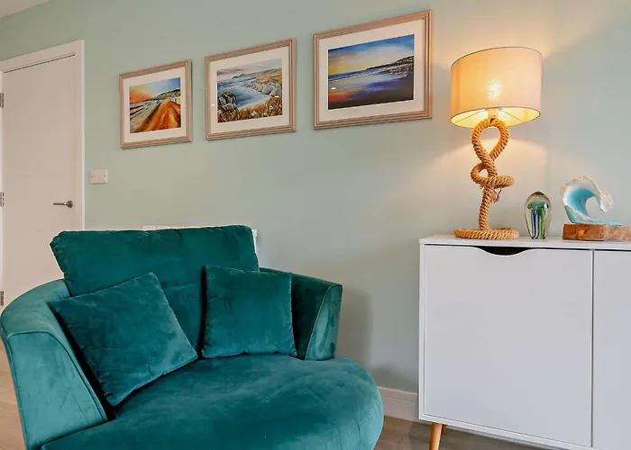 9 Middlecombe - Luxury Apartment At Byron Woolacombe, Only 4 Minute Walk To Woolacombe Beach!