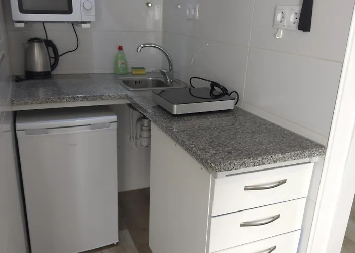  Antero De Quental Studios 2