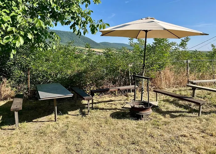 Private Guest House With Wine Cellar