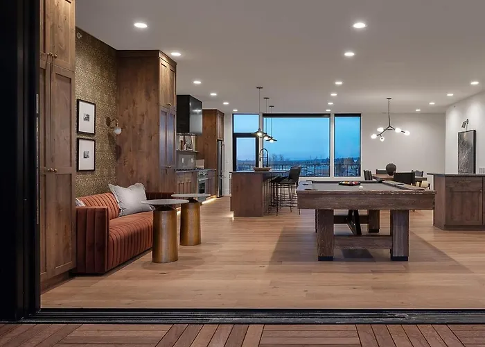 Newly Built - The Grand -Penthouse -Amazing Views