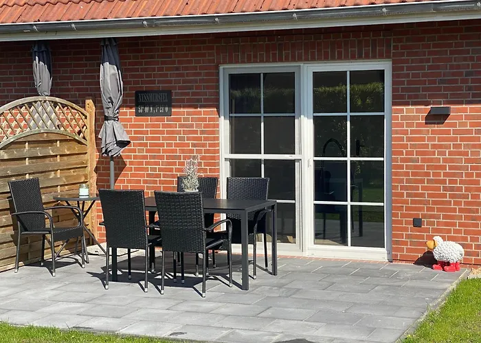 Nessmersiel, Renovierte Erdgeschosswohnung Mit Garten, In Deichnaehe, Wallbox,