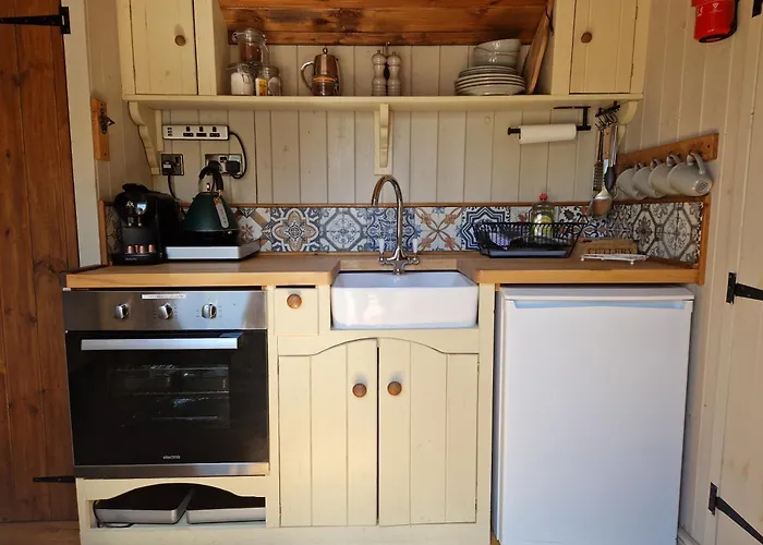 Elmdale Hut - Shepherds Hut