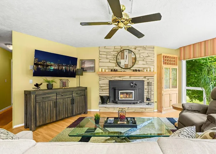 Fairway Forest Retreat!