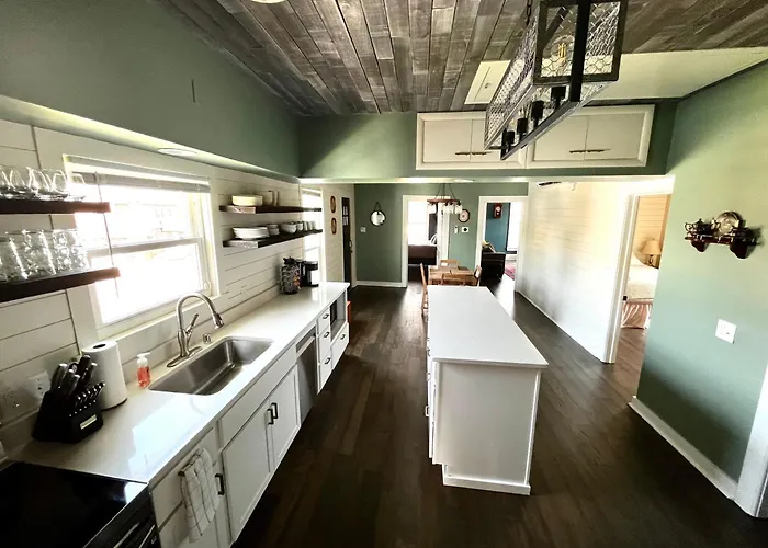 The Historic Downtown Suite