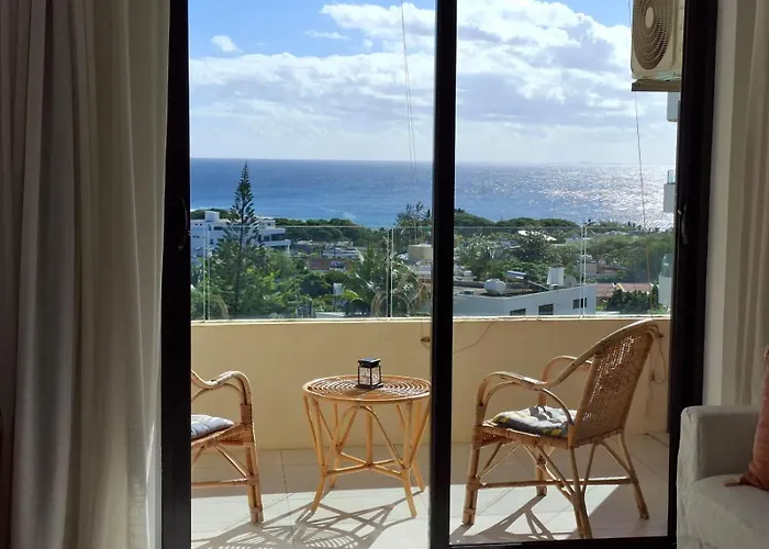 Seaview Serenity Apartment