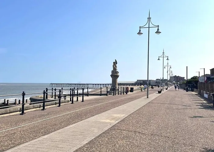 Lowestoft One Bed Apartment, Close To Beach -Ideal For Weekend Getaways And Business Travellers- With Free Parking!