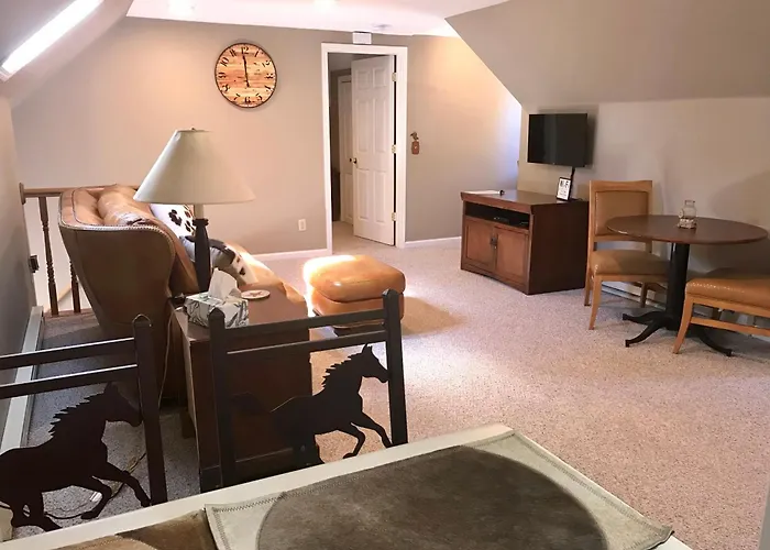 Cozy Mother-In-Law Apartment
