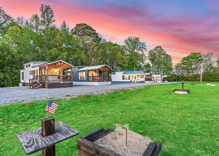 5 Cozy Casita Lux Tiny House, Firepit, 5 Mins To Downtown Guntersville