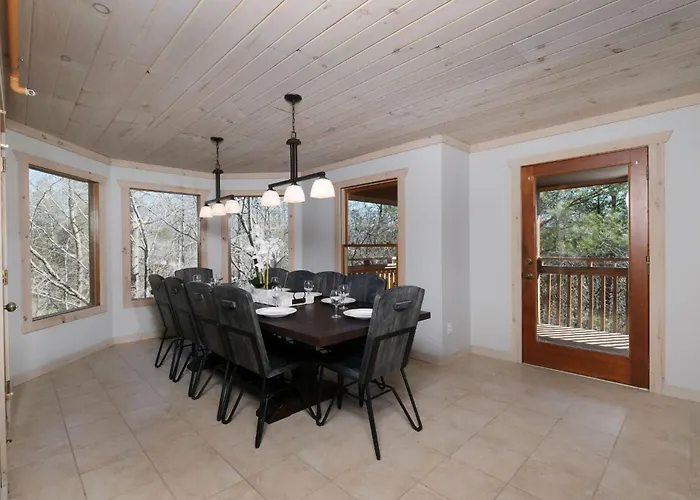 Rocky Top Lodge
